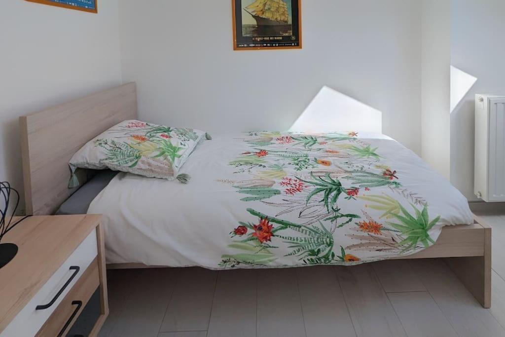 Appartement Pour 3 Personnes Sur La Plage Les Pieds Dans Leau Plonévez-Porzay Exterior foto